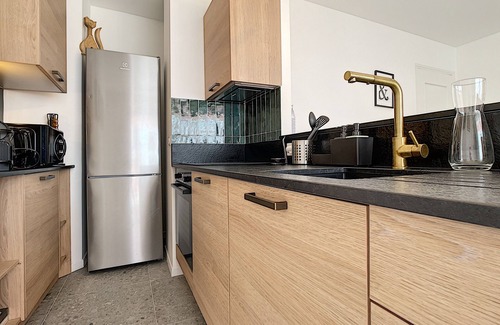 Juan-les-Pins Apartment | (052) Au coeur de la vie juanaise