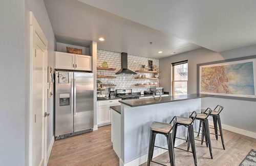 Salida Condo | 0660: Dtwn Salida Condo w/Balcony