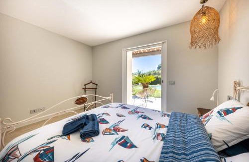 Villeneuve-Loubet Villa | 06AK1 - Villa 4 bedrooms swimming pool and sauna