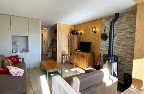Guillaumes Apartment | 06BC - Valberg ski station 4-person apartment 300m from the slopes