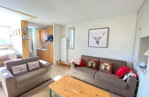 Guillaumes Apartment | 06BC - Valberg ski station 4-person apartment 300m from the slopes