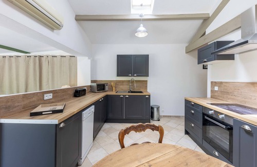 Grasse Apartment | 06BV : Quiet cottage with pool