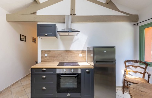 Grasse Apartment | 06BV : Quiet cottage with pool
