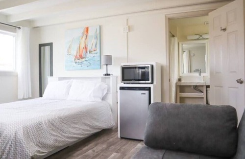West Ocean City Resort | 07. Charming one-bedroom resort with pool