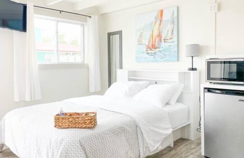 West Ocean City Resort | 07. Charming one-bedroom resort with pool
