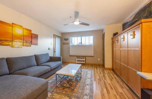 Hood River House | 08 Lodge