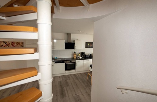 Innenhafen Apartment | 089 Apartment Skyline, direct beach location, view of the harbor - 089 Skyline -