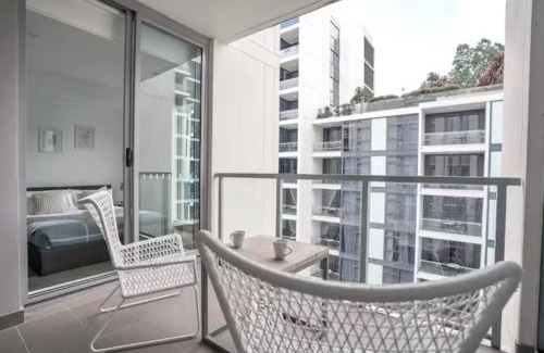 Mascot Apartment | 08M Abnb-Style Mascot 2BR near Station Airport and City with Free Parking