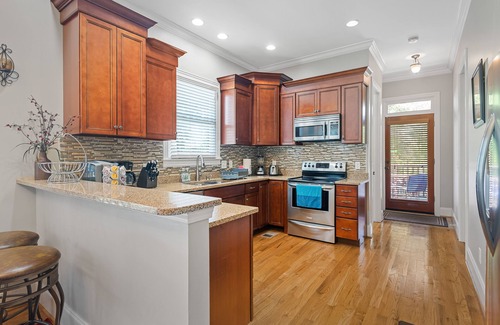 Hope Gardens House | 1.0 mile to Broadway, 1.2mi Topgolf, 1.4mi Music City Center, 2.4mi Vanderbilt