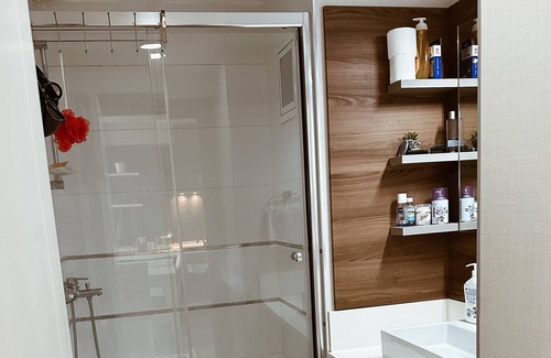 Basaksehir Apartment | 1+1 Modern Residence in Medikule with City View