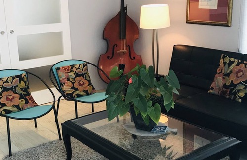 Balboa Peninsula House | 1/2 Block to Bay - 1 Block to Ocean - Walk to Piers