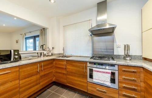 Spitalfields Apartment | 1 & 2 Executive Apartments next to Liverpool Street FREE WIFI by City Stay Aparts London