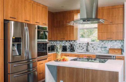 Frigate Bay Apartment | #1-2BR Shalimar Vacation Luxurious corner Apartment