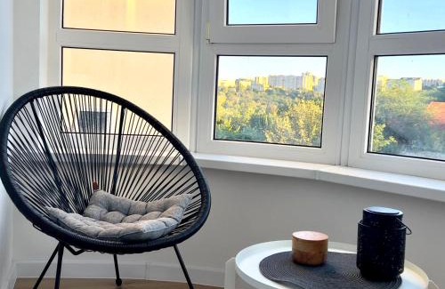 Chisinau Apartment | 1,5 BR- Balcony, Netflix, Nespresso, AC, Walk-to-Mall - GrandStay md