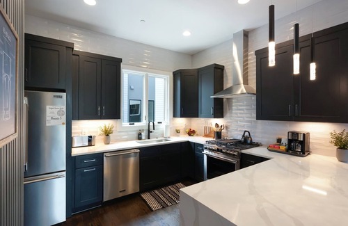 Buena Vista House | 1.5 Miles to DT | Speakeasy | Poker | City Views