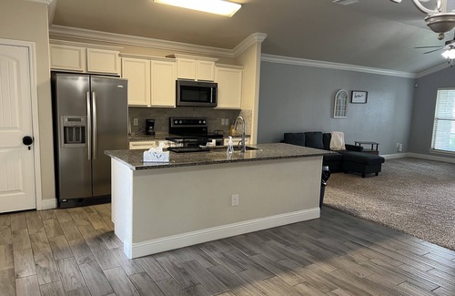 Amarillo House | 1-800 We got the stay