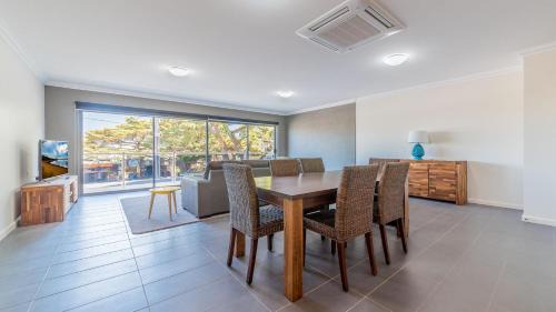 Cowes Apartment | 1-83 Thompson Avenue, Cowes
