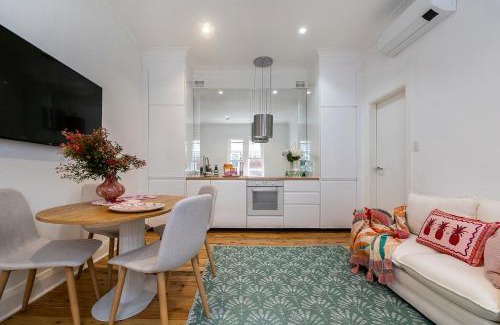 Bondi Beach Hotel | 1 and 2 Bed apartments - 500m to beach - Belle's at Bondi Beach