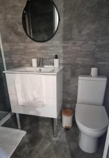 Mantes-la-Jolie Apartment | 1- appartement duplex 44 m2