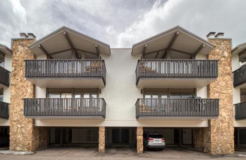 Snowmass Village Hotel | 1 Bath Studio Apartment in Snowmass Village