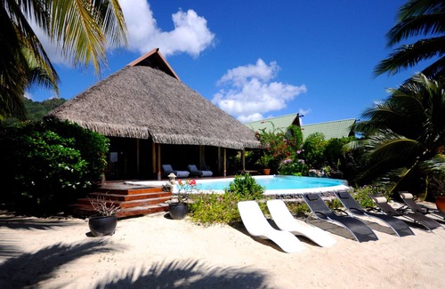Otumai Villa | #1 Beach Villa Bliss by TAHITI VILLAS