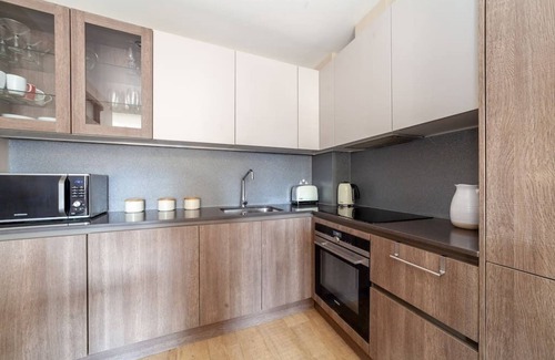 Hammersmith Apartment | 1 Bed Apartment in Ravenscourt Park