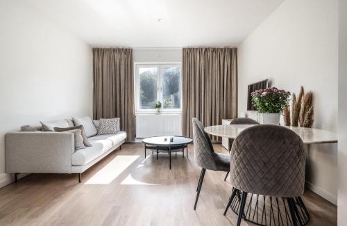 Appelviken Apartment | 1-Bed Apt Sleeps 4 10m metro to Stockholm Centre