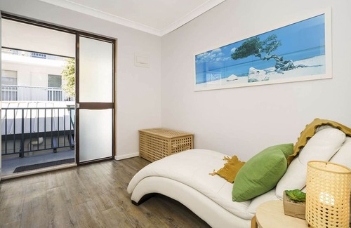 Scarborough Apartment | 1 Bed Beach Belle Beauty