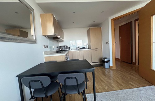 Queenstown Apartment | 1 Bed by the London Battersea Power