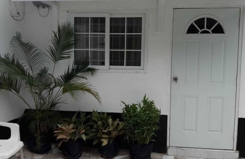 Spanish Town House | 1 bed Flat at Palm Villa