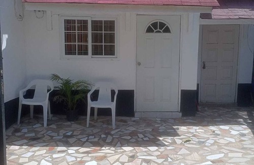 Spanish Town House | 1 bed Flat at Palm Villa