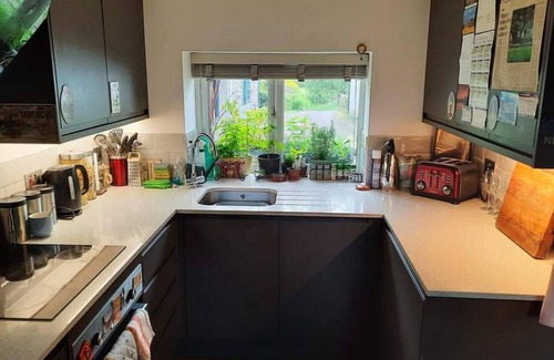 Hawkshead Cottage | 1 Bed Flat - Sleeps 4 - Garden - Parking - Wifi