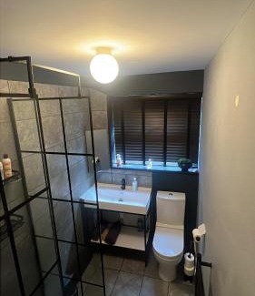 Elmbridge Apartment | 1 Bed Flat - Walton-on-Thames