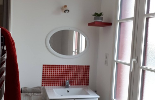 Sainte-Suzanne-and-Chammes House | 1 Bedroom Private vacation home in Sainte-Suzanne-et-Chammes