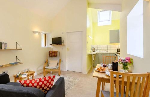 Westbrook Court House | 1 Bed in Clyro 86975