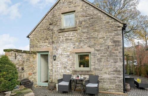 Fenny Bentley House | 1 Bed in Fenny Bentley 80376