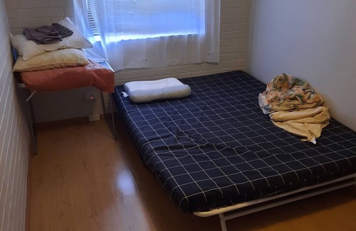 Maylands Apartment | 1 Bed in Maylands close to Coles (5 mins walk) and to train (12 mins walk)
