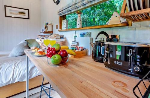 Newport House | 1 Bed in Newport 94188