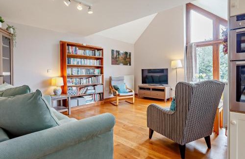 Lydney Apartment | 1 Bed in St Briavels 73584