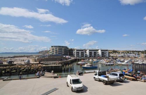 West Bay Apartment | 1 Bed in West Bay 74265