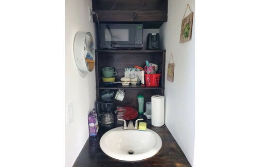 Rocky Point Apartment | 1 bed shipping container in the country w/hot tub
