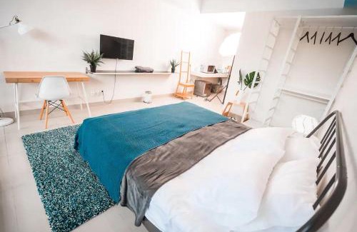 Dago Apartment | 1 Bed Studio in Beverly Dago Apartment