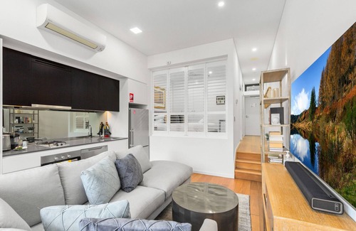 Kensington Apartment | 1-Bed Unit with Alfresco Dining and BBQ