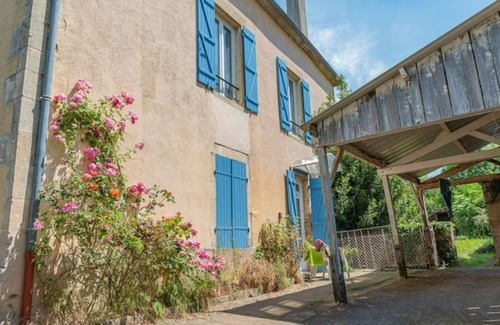 Saint-Honore-les-Bains Apartment | 1 Bedroom Apartment in Saint-HonorÃ©-les-Bains