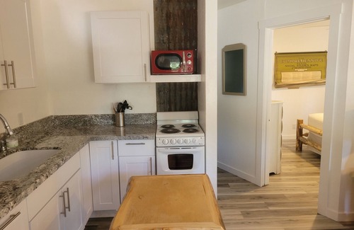 Peninsula Village Cabin | 1 Bedroom/1 Bath On Big Cove!