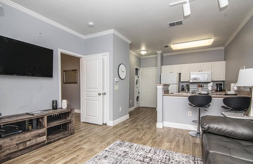 Tampa Condo | 1 Bedroom 1 Bath - Walk to Top Golf & IFLY Tampa