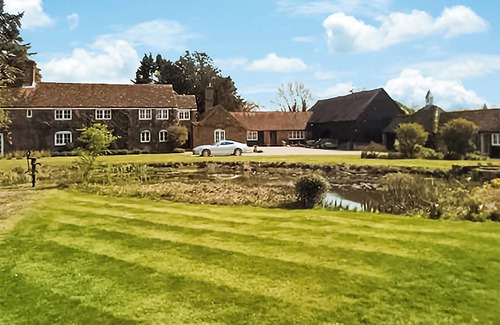 East Tytherley Cottage | 1 bedroom accommodation in East Tytherley