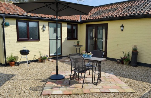East Dereham Cottage | 1 bedroom accommodation in Welborne, near Dereham