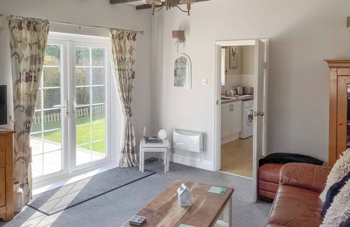 East Dereham Cottage | 1 bedroom accommodation in Yaxham, near Norwich