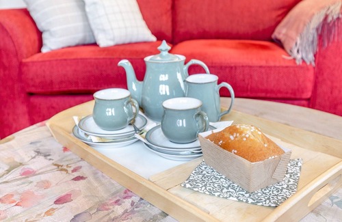 Hay-on-Wye Cabin | 1 bedroom accommodation in Ridgeway Cross, near Malvern